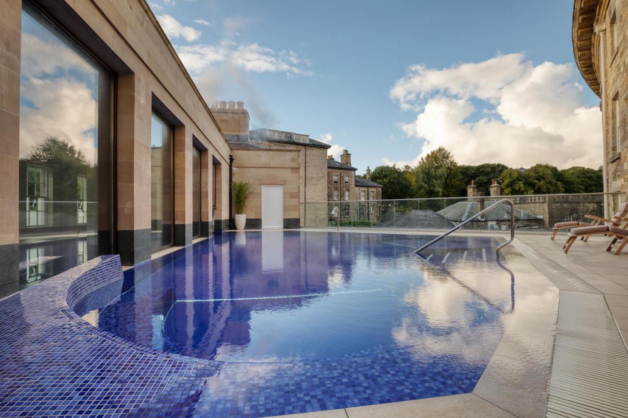 Ensana Buxton Crescent Hotel Kültér fotó The rooftop pool at The Berkeley